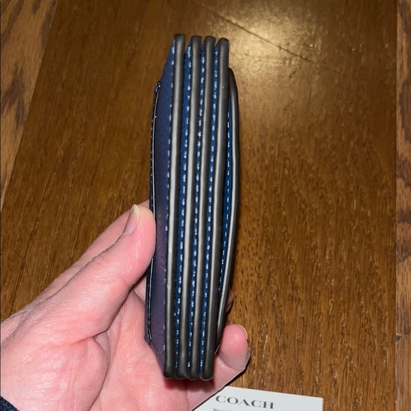 Coach new w/tags Blue Pebble Leather accordion card case. - Picture 6 of 9